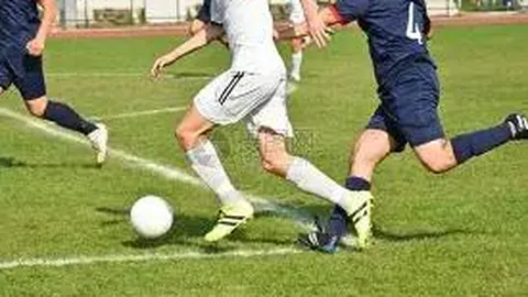 冬窗大幕开启时间表大揭秘！五大豪门联赛齐刷刷2月2日收关，备战春季新篇章！